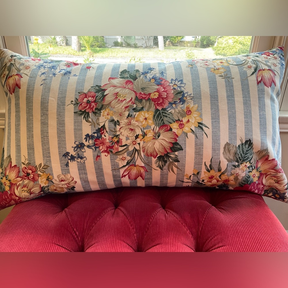 Bedding Sham Approx.36” X 20”